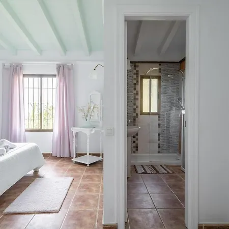 Damian בית נופש מאלגה